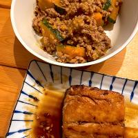 かぼちゃとひき肉のそぼろ煮 & ぶりの照り焼き